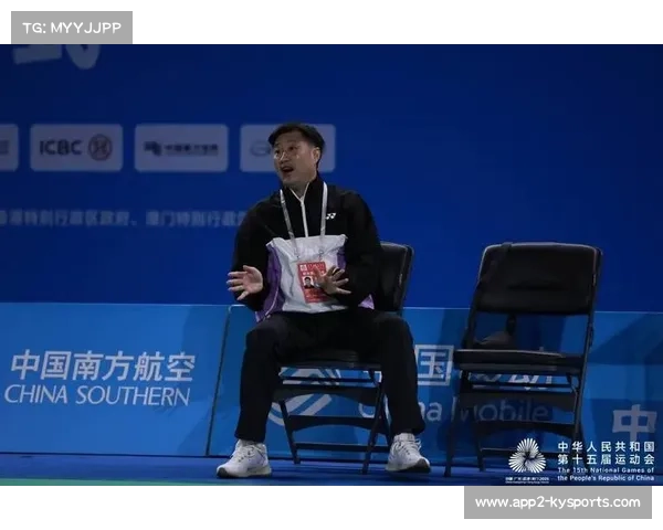 CX西安站决赛轮:张智勇360度转体接神龙摆尾动作满分 CX西安站决赛轮:张智勇360度转体接神龙摆尾动作满分