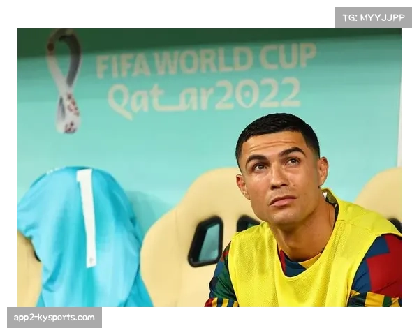 欧足联将在下赛季欧冠试点“蓝牌”制度,临时罚下10分钟